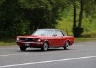 Ford Mustang coupé  Ford Mustang coupé, 100 autos sur la N7, 10 juillet 2017