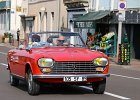 Peugeot 204 cabriolet  Peugeot 204 cabriolet, 3e bouchon de Joigny, 3 septembre 2017.
