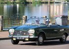 Peugeot 204 cabriolet  Peugeot 204 cabriolet, bouchon de Joigny, 5 septembre 2021