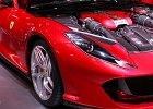 Ferrari 812 Superfast  Il n&#39;y a pas beaucoup de place libre sous le capot de 812.