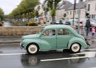 Renault 4cv  Renault 4cv, bouchon de Nemours, 3 octobre 2021