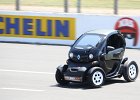Renault Twizy drift  Renault Twizy drift, Autodrome festival Heritage, 6 juin 2015, circuit de Linas-Montlhéry
