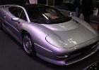 Jaguar XJ220 1994  Jaguar XJ220 1994, Rétromobile, 5 février 2025