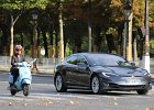 Tesla Model S  Tesla Model S, 10ème traversée de Paris estivale, 30 juillet 2017