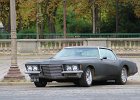 Buick Riviera 1971  Buick Riviera 1971, traversée de Paris, 30 août 2020