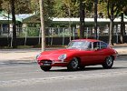 Jaguar E-type coupé 1966  Jaguar E-type coupé 1966, traversée de Paris, 30 août 2020
