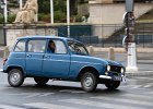 Renault 4 1980  Renault 4 1980, traversée de Paris, 30 août 2020