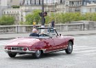 Citroën DS21 cabriolet  Citroën DS21 cabriolet, traversée de Paris, 30 juillet 2023