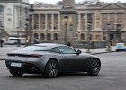 Aston Martin DB11  Aston Martin DB11, 17e traversée de Paris hivernale, 8 janvier 2017