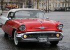 Oldsmobile Super 88 (1957)  Oldsmobile Super 88 (1957), traversée de Paris, 7 janvier 2018