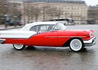 Oldsmobile Super 88 (1957)  Oldsmobile Super 88 (1957), traversée de Paris, 7 janvier 2018