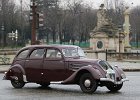 Peugeot 402 limousine  Peugeot 402 limousine, traversée de Paris, 7 janvier 2018