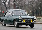 Peugeot 404  Peugeot 404, traversée de Paris, 7 janvier 2018