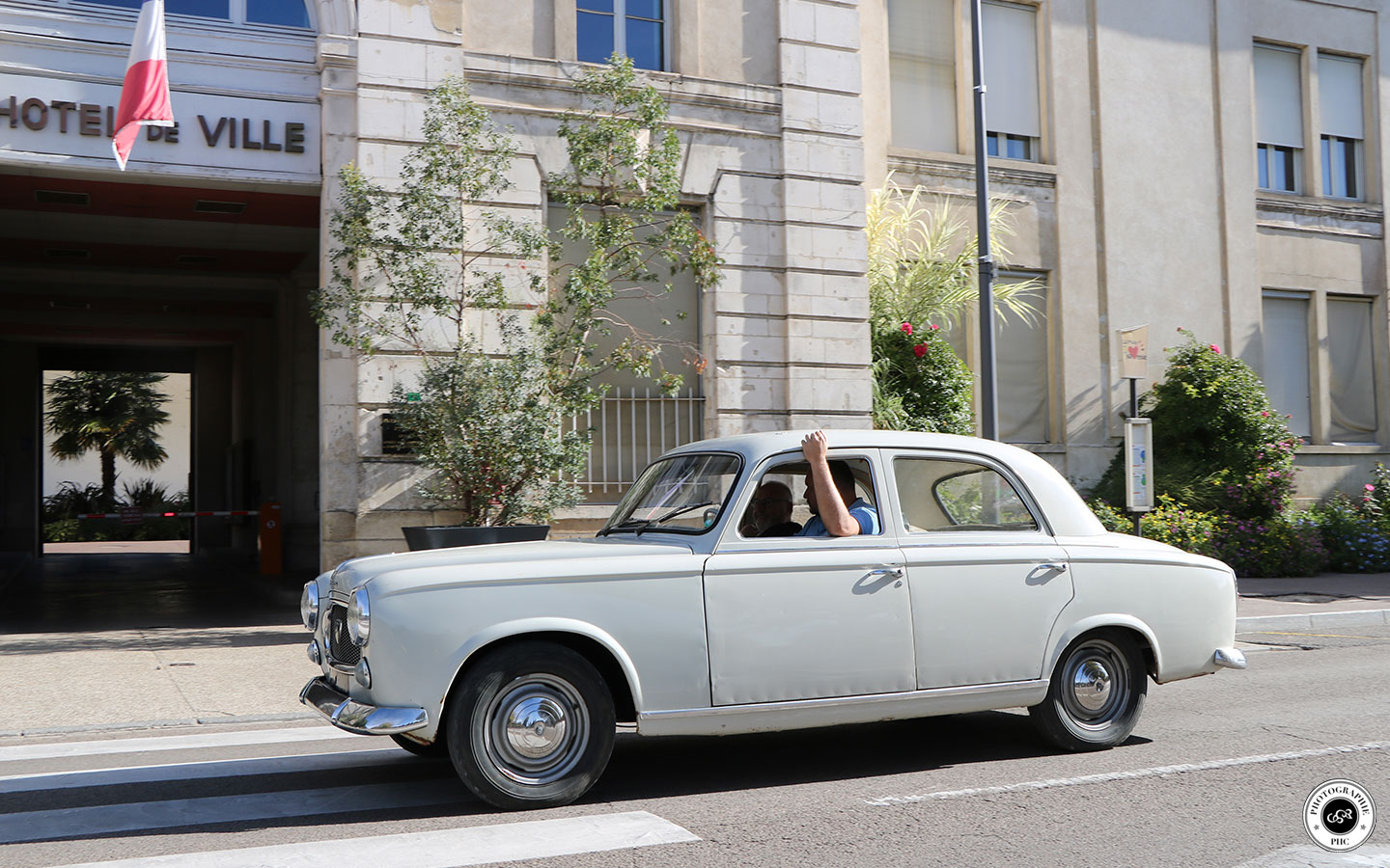 Peugeot 403