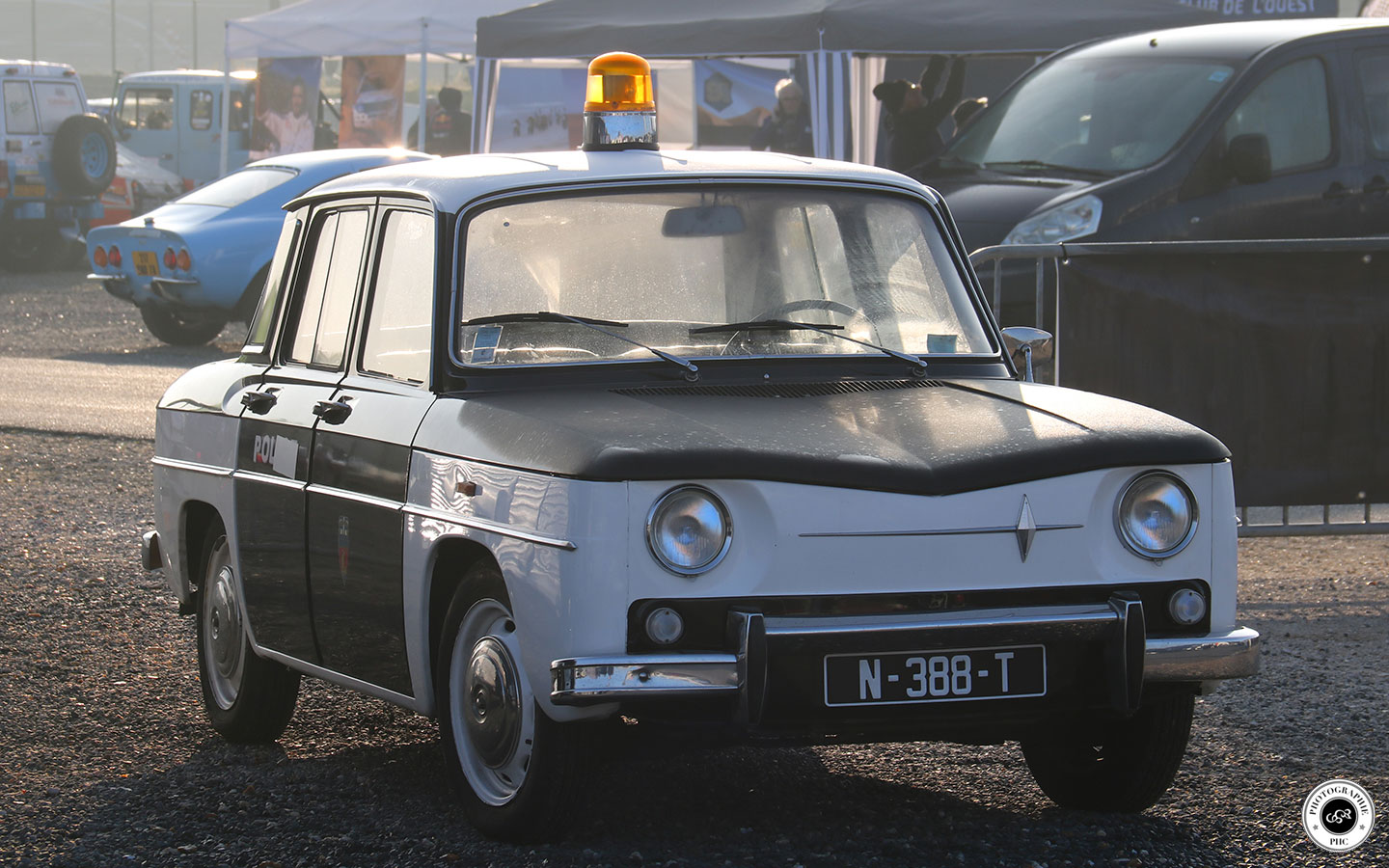 Renault 8
