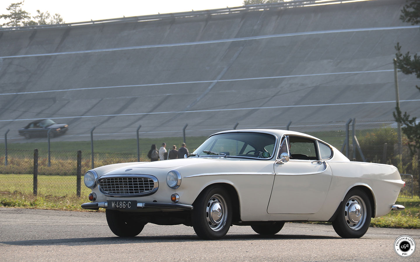 Volvo P1800