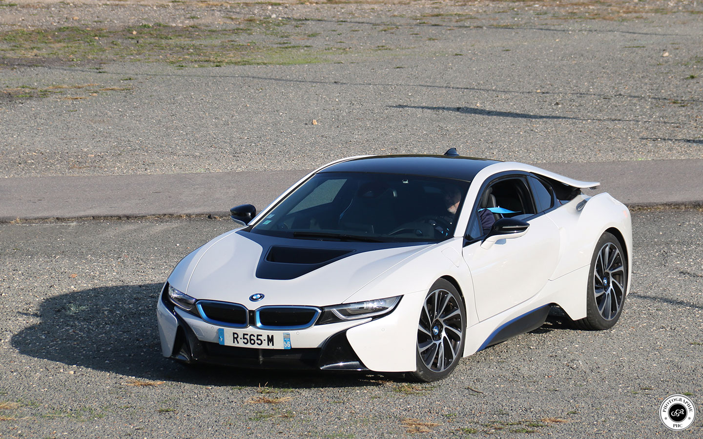 BMW i8