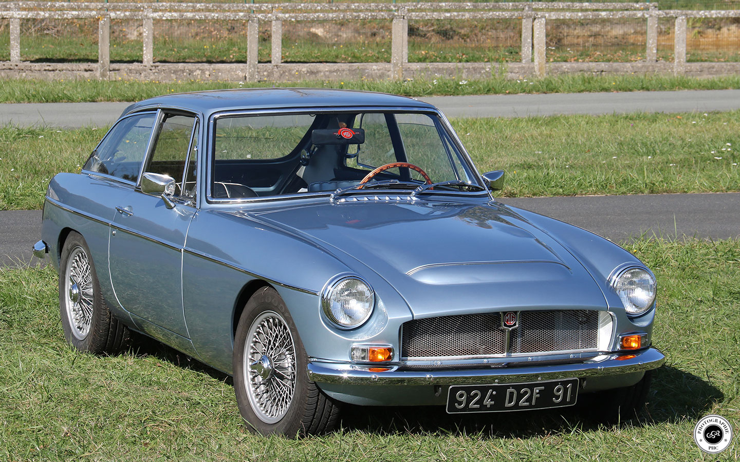 MG B GT