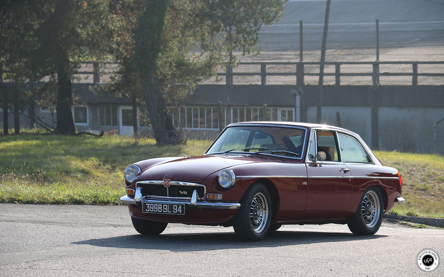 MG B GT V8