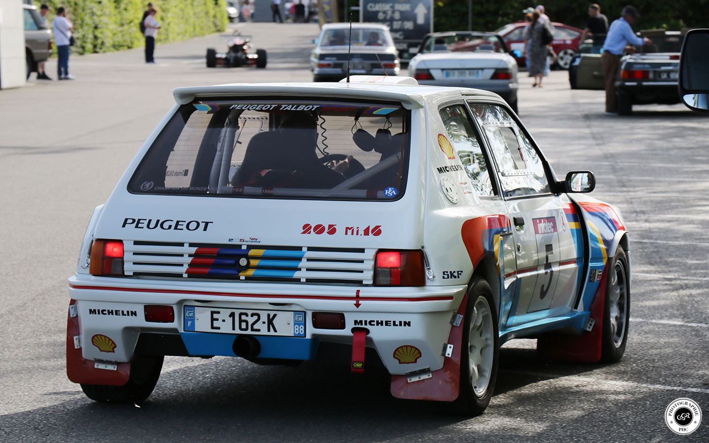 205 GTI