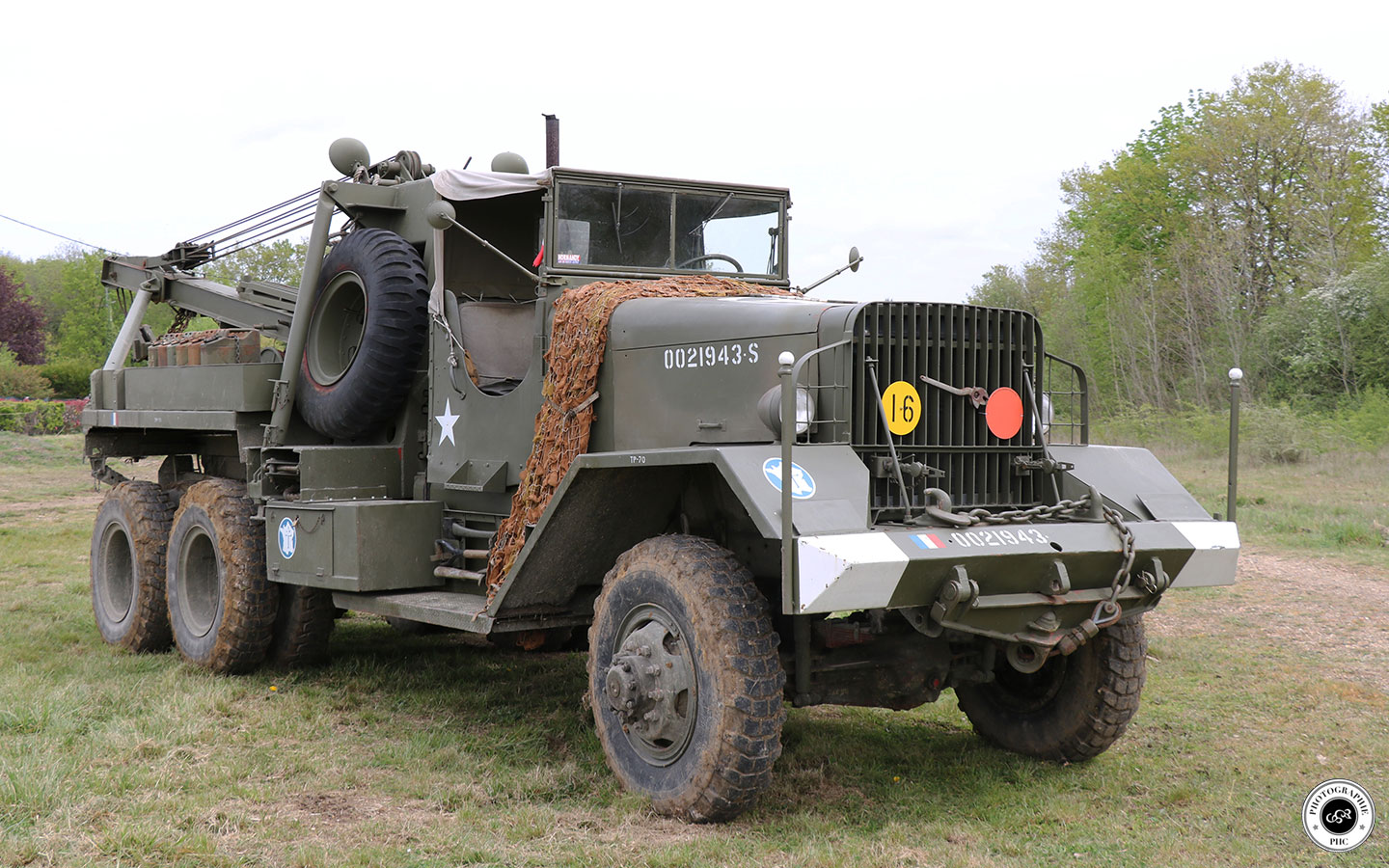 Dépanneuse militaire