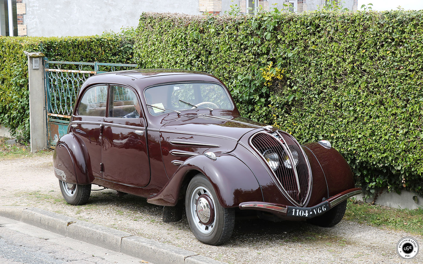 Peugeot 402 Légère
