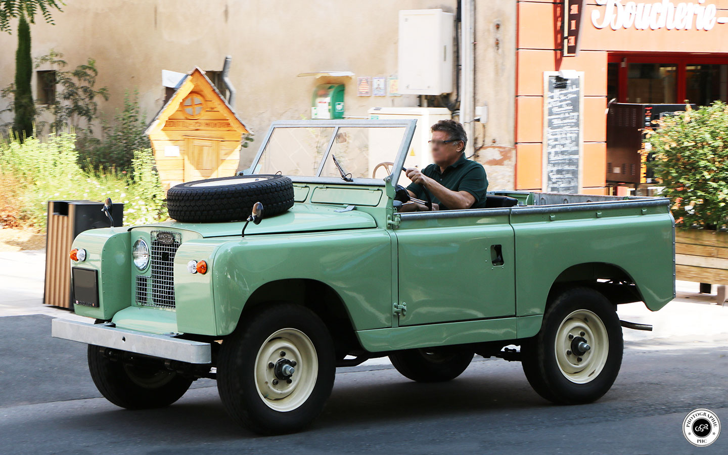Land Rover