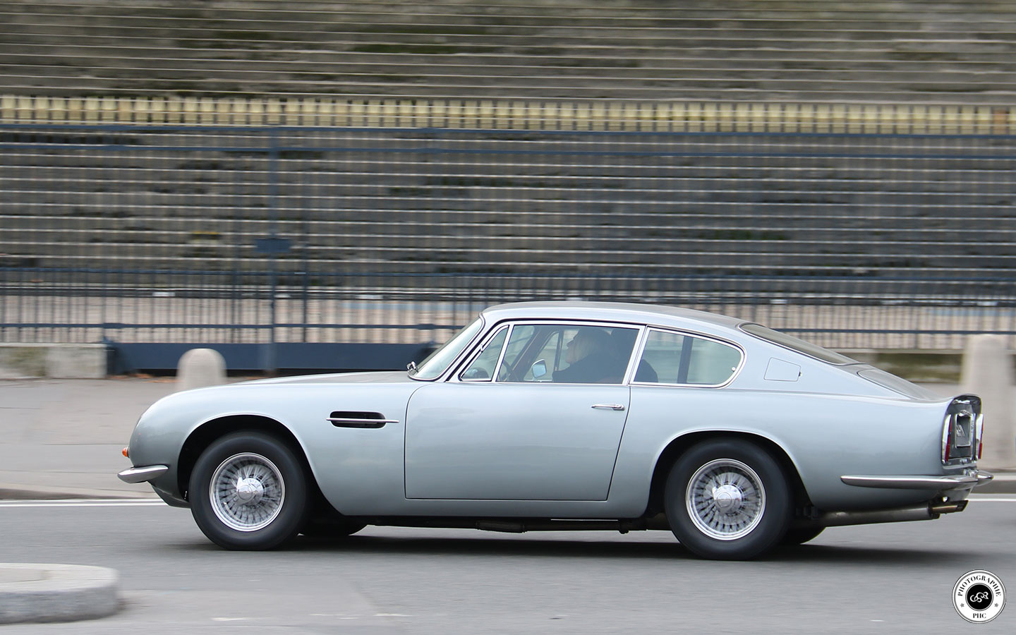 Aston DB6