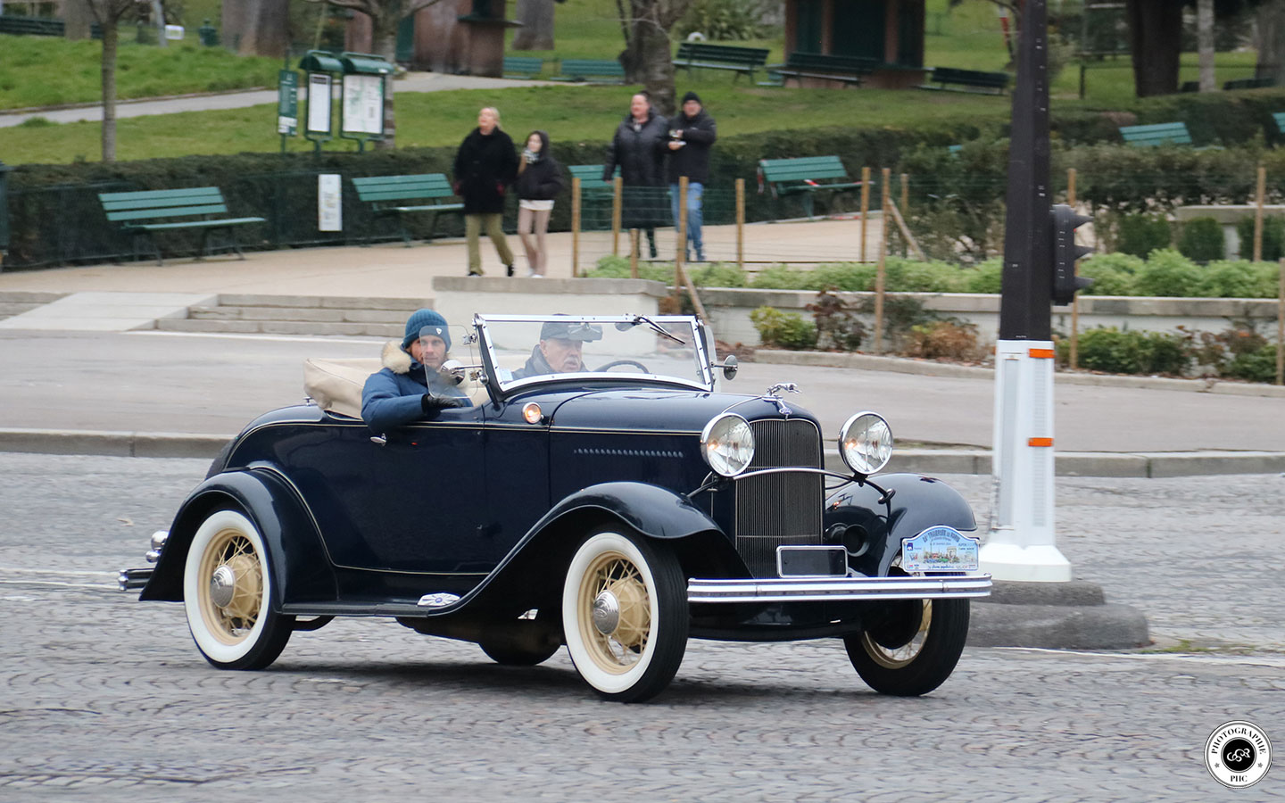 Ford 32