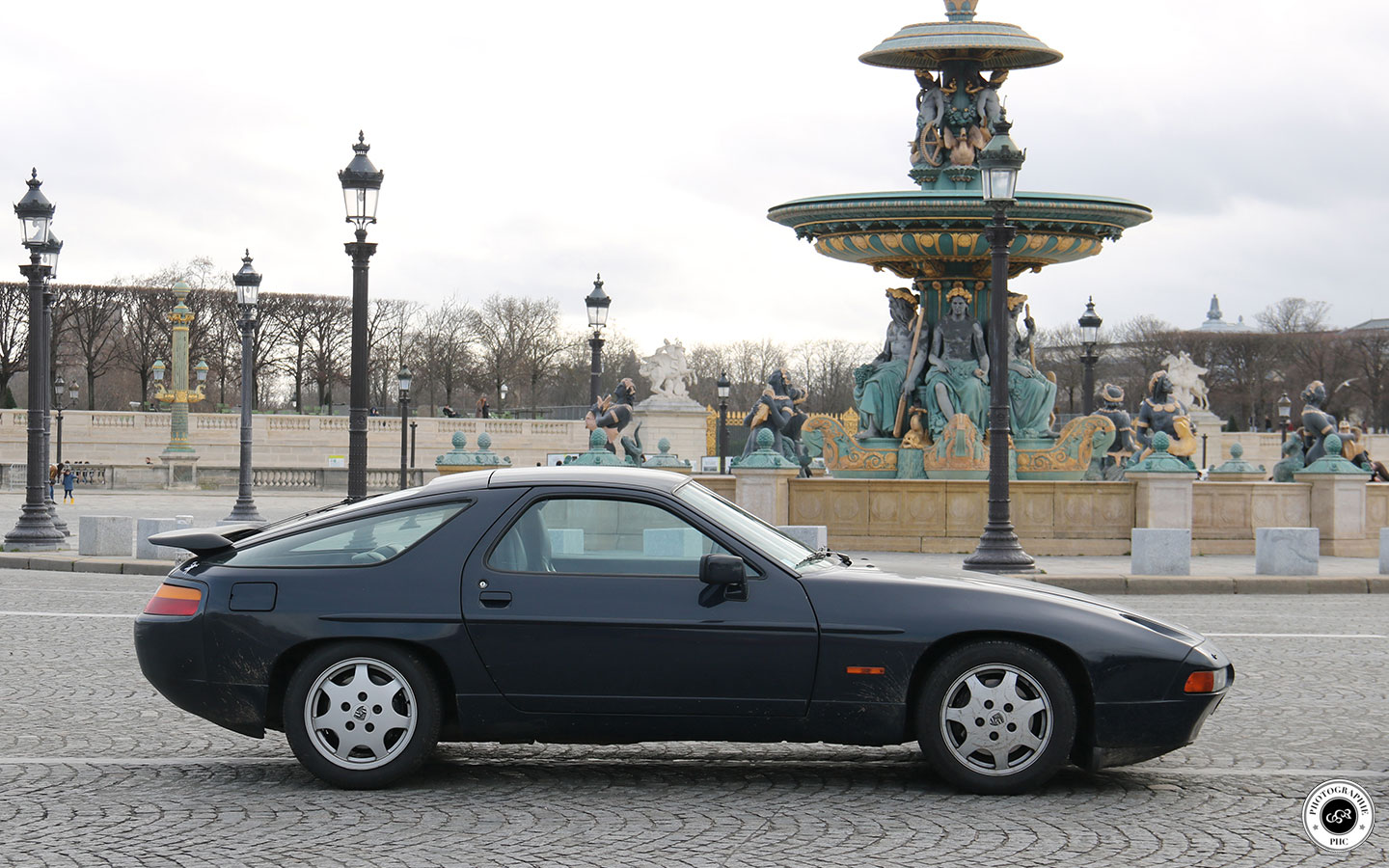 Porsche 928