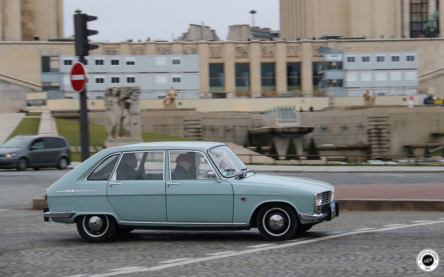 Renault 16