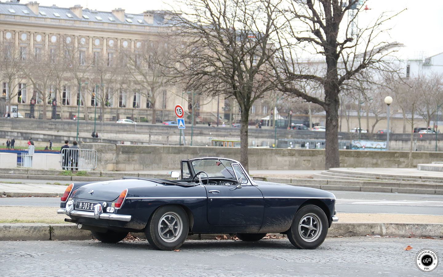 MG B
