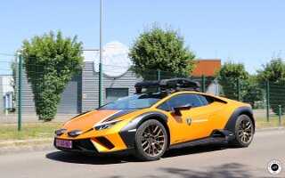 Lamborghini-Huracan-Sterrato-route